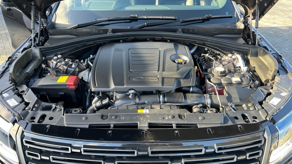 Used Land Rover Range Rover Velar 2025 for sale - 76873089: Photo 30