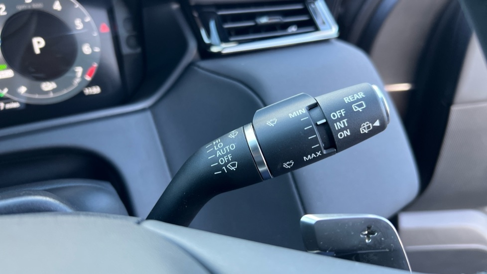 Used Land Rover Range Rover Velar 2025 for sale - 76873089: Photo 53