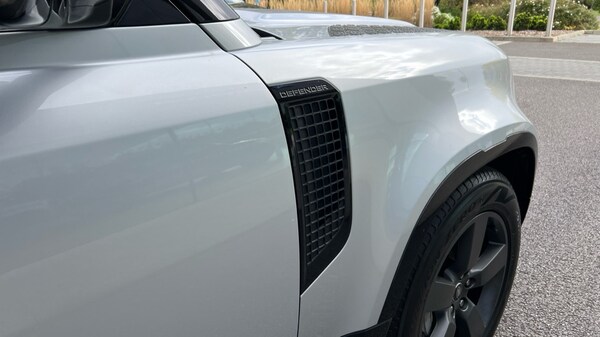 Used Land Rover Defender 2024 for sale - 76008264: Photo 20
