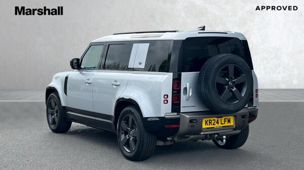 Used Land Rover Defender 2024 for sale - 76008264: Photo 2