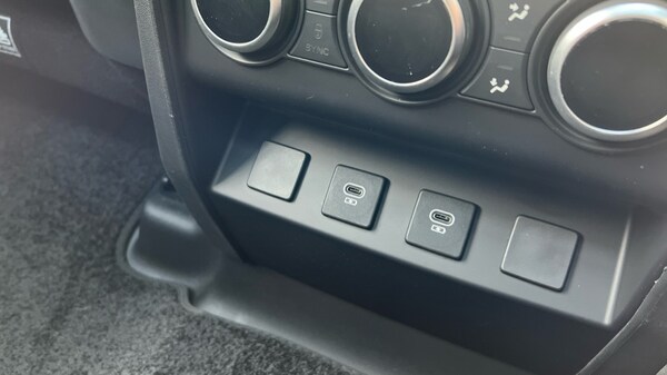 Used Land Rover Defender 2024 for sale - 76008264: Photo 50