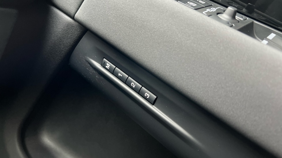 Used Land Rover Range Rover Evoque 2025 for sale - 76870026: Photo 48