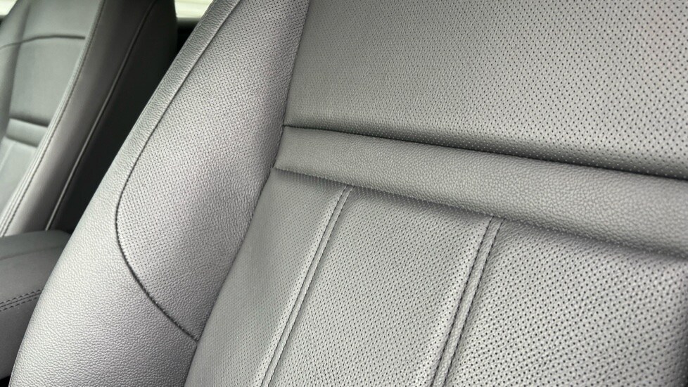 Used Land Rover Range Rover Evoque 2025 for sale - 76870026: Photo 51