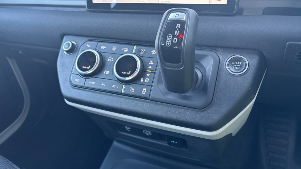 Used Land Rover Defender 2020 for sale - 76044481: Photo 13