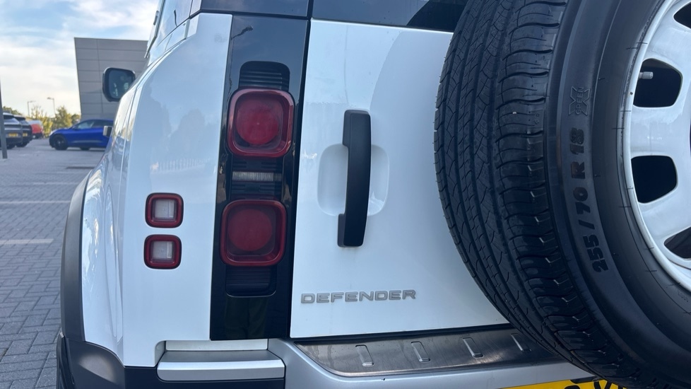Used Land Rover Defender 2020 for sale - 76044481: Photo 19