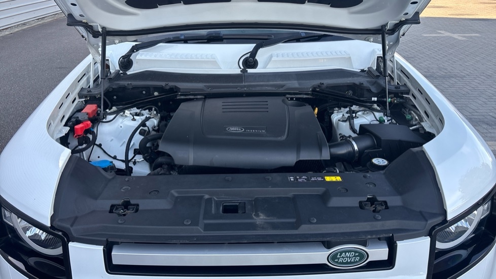 Used Land Rover Defender 2020 for sale - 76044481: Photo 30