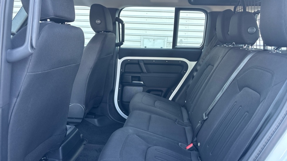 Used Land Rover Defender 2020 for sale - 76044481: Photo 4