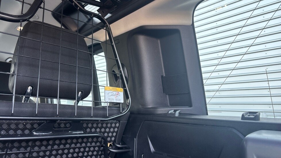 Used Land Rover Defender 2020 for sale - 76044481: Photo 44