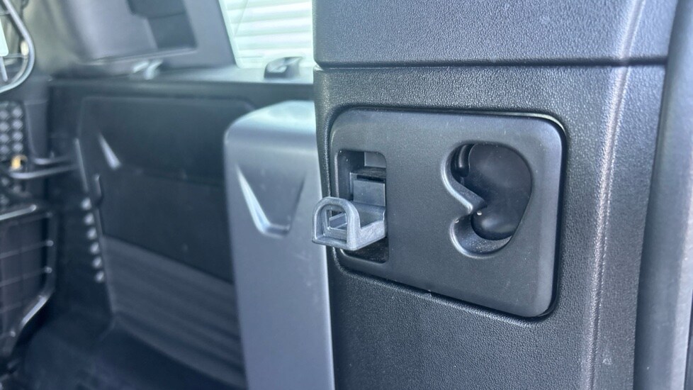 Used Land Rover Defender 2020 for sale - 76044481: Photo 45