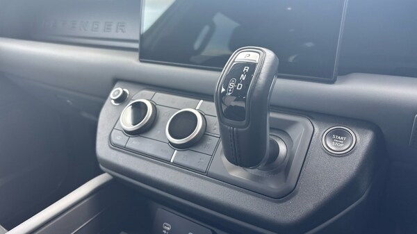 Used Land Rover Defender 2024 for sale - 76008282: Photo 13
