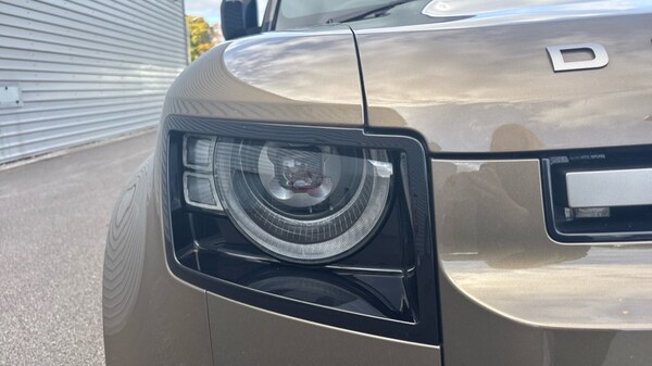 Used Land Rover Defender 2024 for sale - 76008282: Photo 17