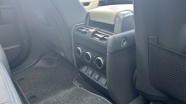 Used Land Rover Defender 2024 for sale - 76008282: Photo 18