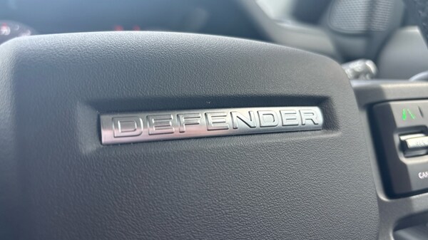Used Land Rover Defender 2024 for sale - 76008282: Photo 51