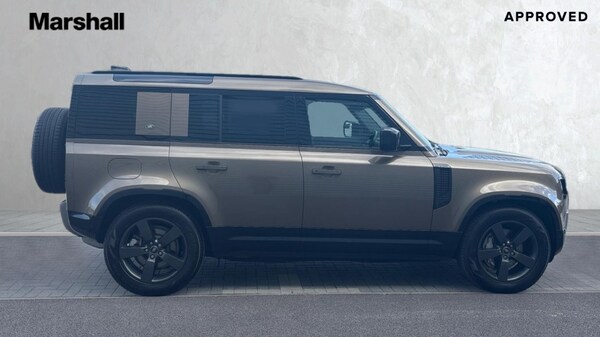 Used Land Rover Defender 2024 for sale - 76008282: Photo 5