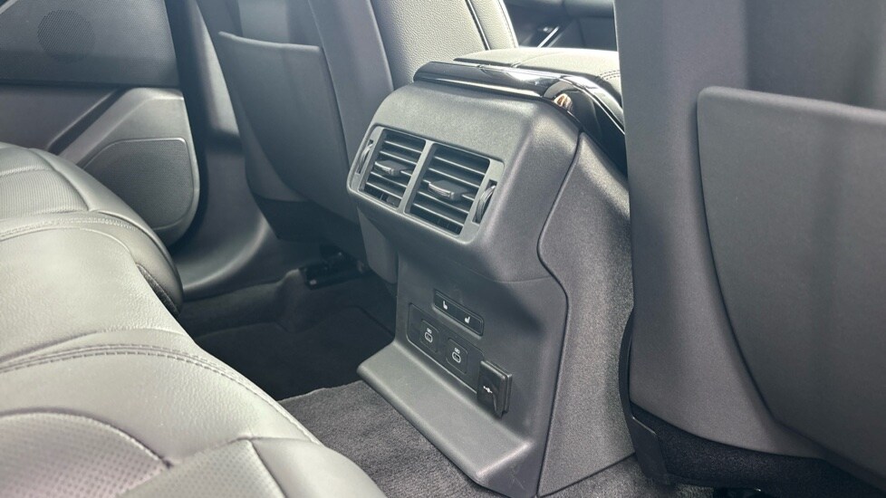 Used Land Rover Range Rover Velar 2025 for sale - 76008079: Photo 18