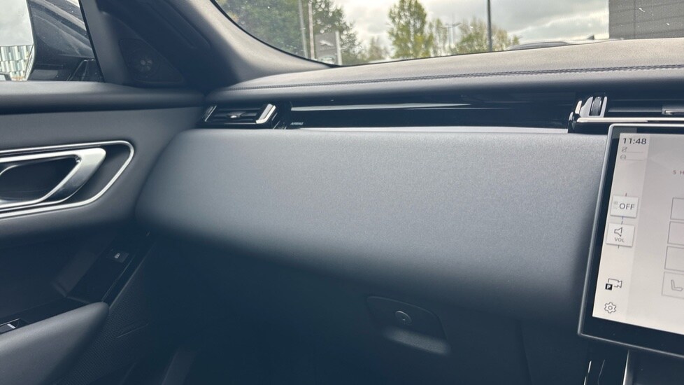 Used Land Rover Range Rover Velar 2025 for sale - 76008079: Photo 23