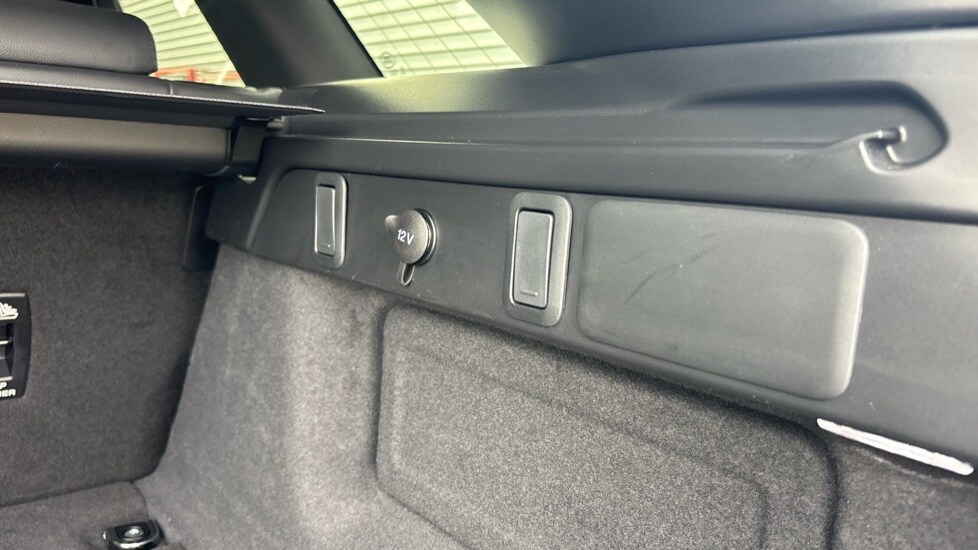 Used Land Rover Range Rover Velar 2025 for sale - 76008079: Photo 24