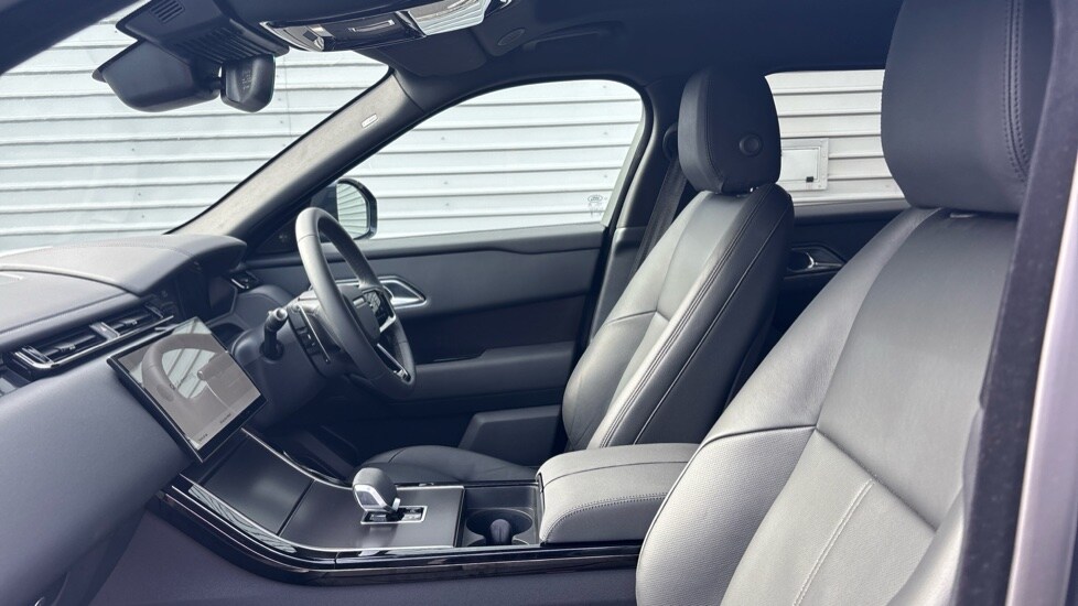 Used Land Rover Range Rover Velar 2025 for sale - 76008079: Photo 3