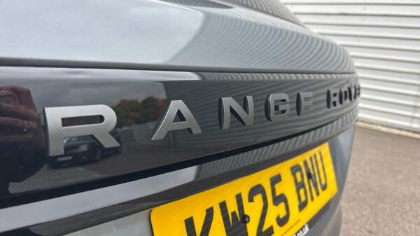 Used Land Rover Range Rover Velar 2025 for sale - 76008079: Photo 36