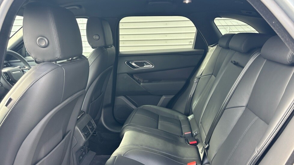 Used Land Rover Range Rover Velar 2025 for sale - 76008079: Photo 4