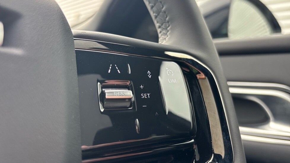 Used Land Rover Range Rover Velar 2025 for sale - 76008079: Photo 41