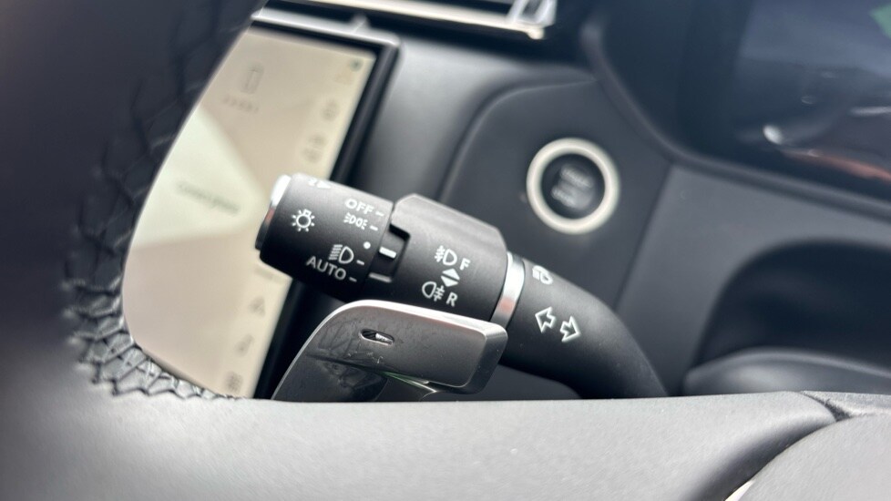 Used Land Rover Range Rover Velar 2025 for sale - 76008079: Photo 43