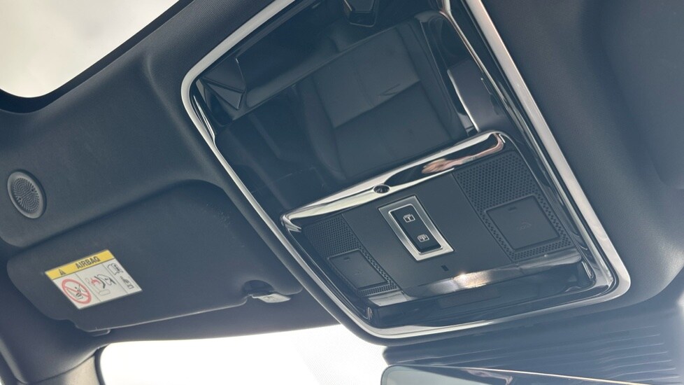 Used Land Rover Range Rover Velar 2025 for sale - 76008079: Photo 49