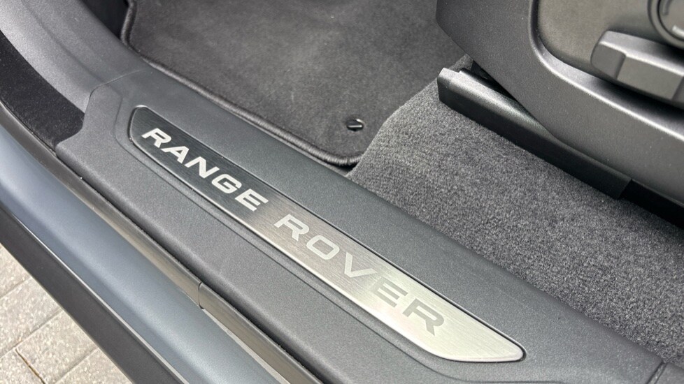 Used Land Rover Range Rover Velar 2025 for sale - 76008079: Photo 58