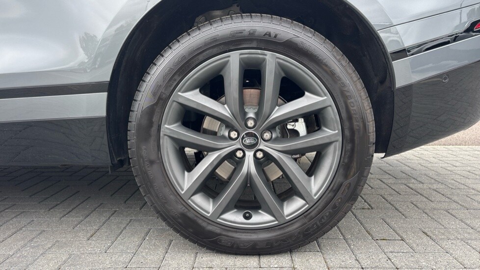 Used Land Rover Range Rover Velar 2025 for sale - 76008079: Photo 8