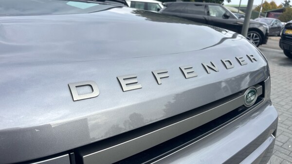 Used Land Rover Defender 2024 for sale - 76221720: Photo 38