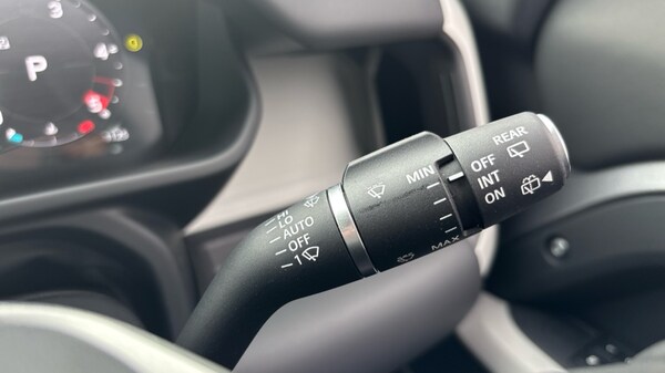 Used Land Rover Defender 2024 for sale - 76221720: Photo 47