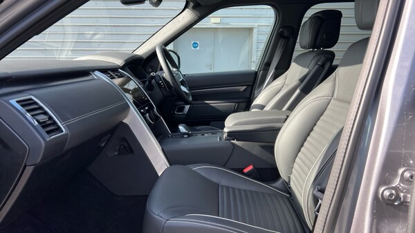 Used Land Rover Discovery 2024 for sale - 76008366: Photo 3