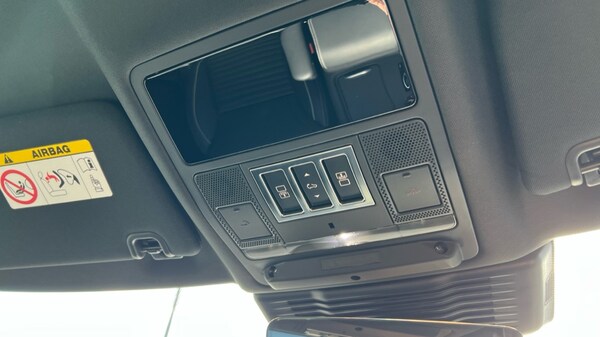Used Land Rover Discovery 2024 for sale - 76008366: Photo 72