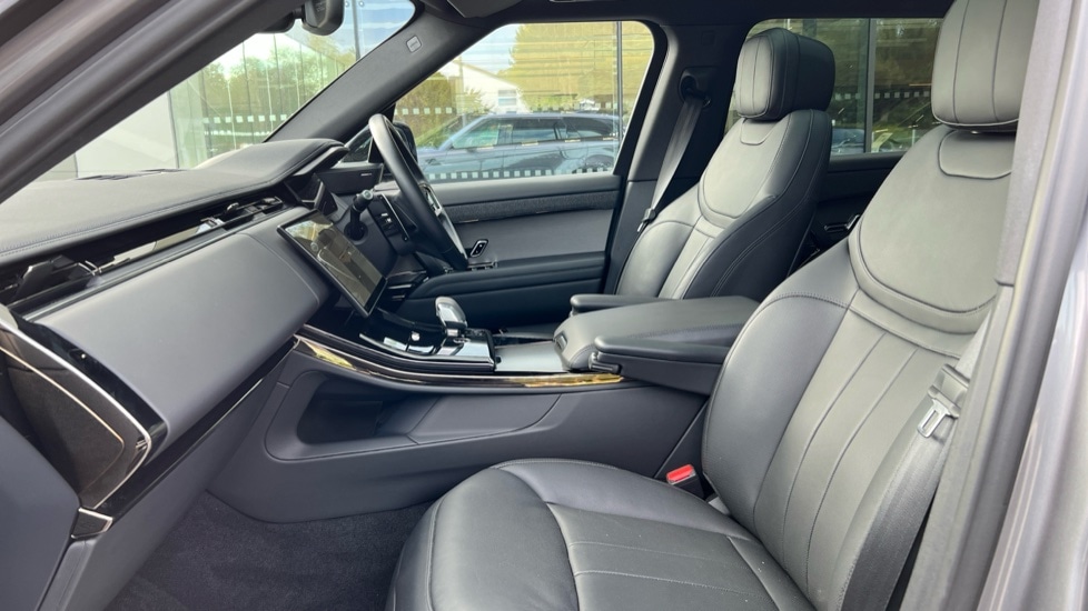 Used Land Rover Range Rover Sport 2023 for sale - 76609673: Photo 3