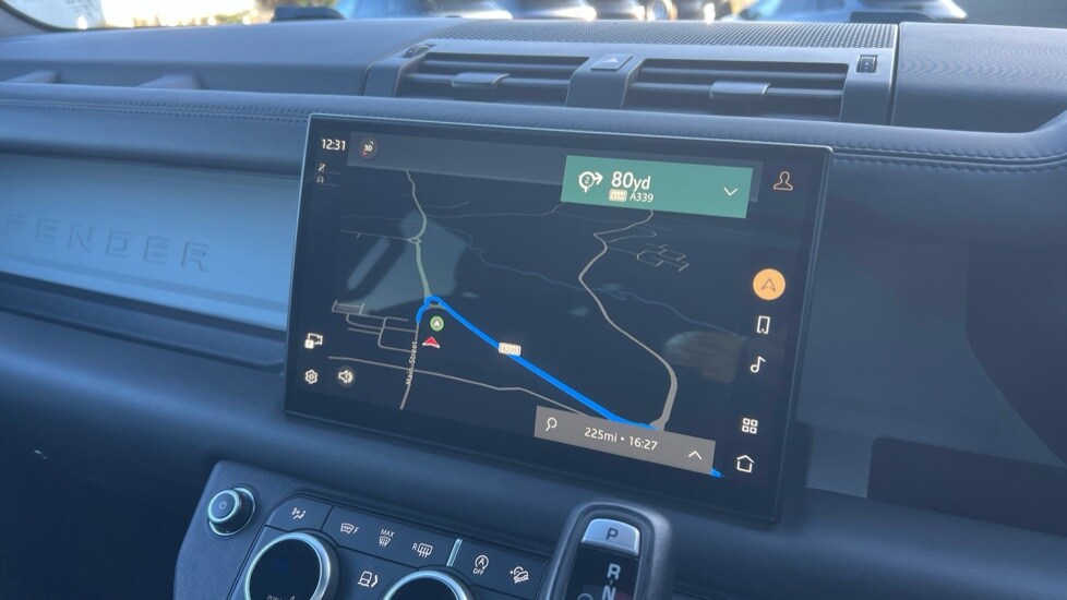 Used Land Rover Defender 2023 for sale - 76007985: Photo 11