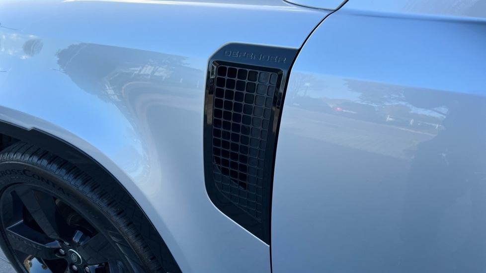 Used Land Rover Defender 2023 for sale - 76007985: Photo 20