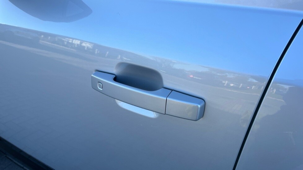 Used Land Rover Defender 2023 for sale - 76007985: Photo 22