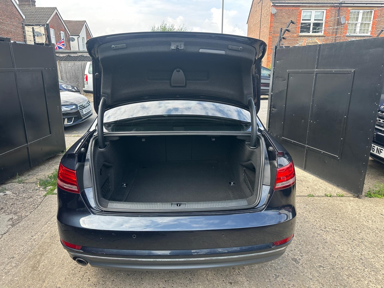 Used Audi A4 2016 for sale - 76457611: Photo 30