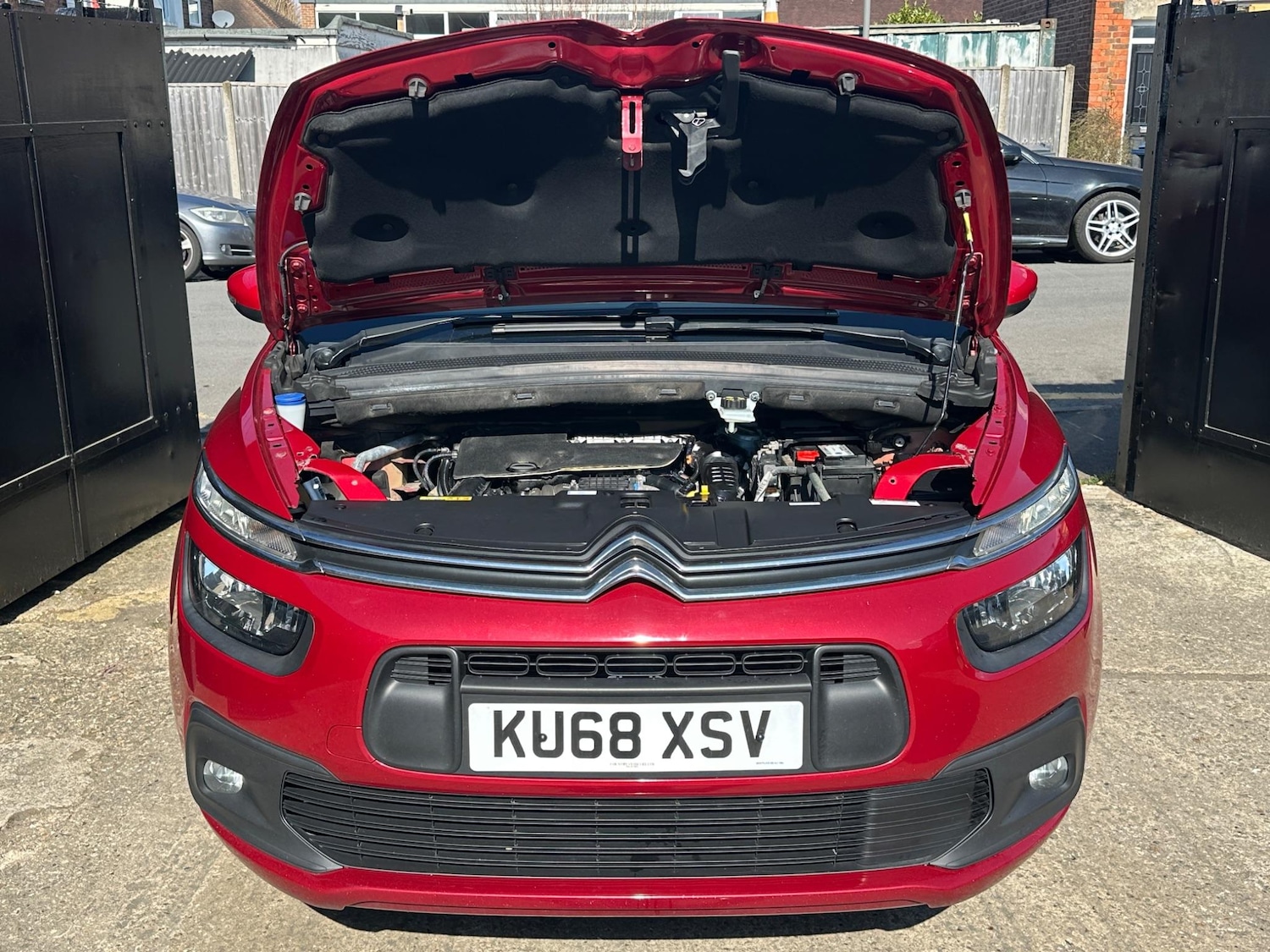 Vehicle 33