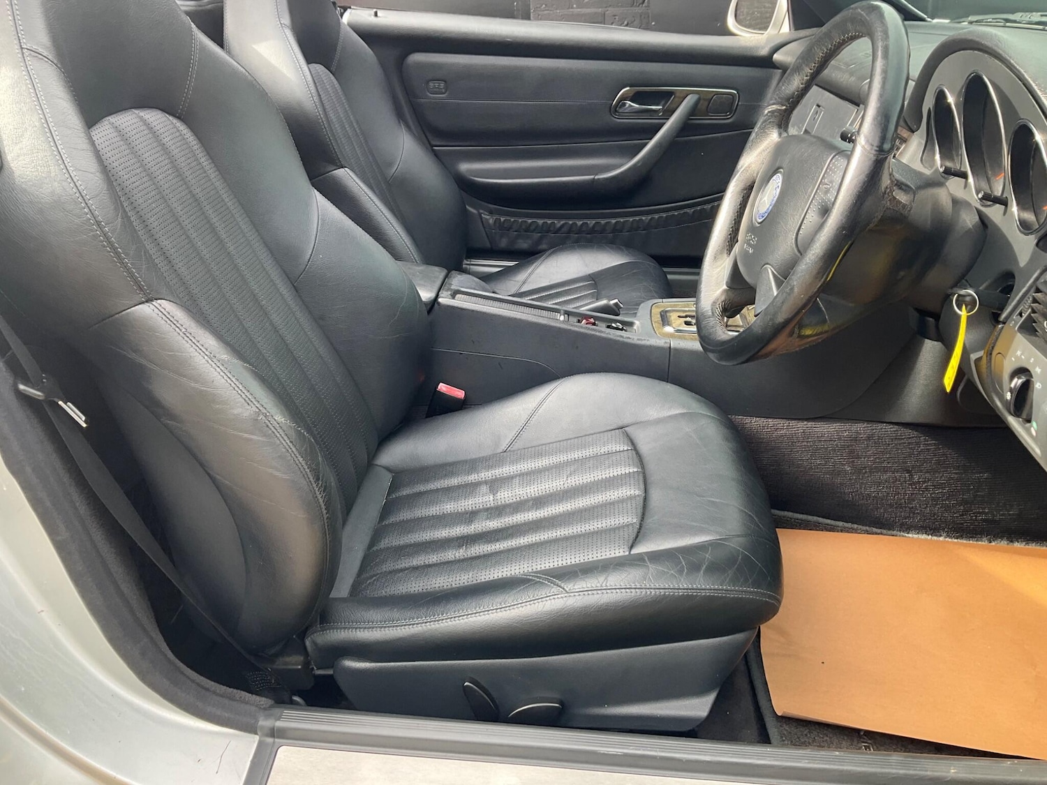 Used Mercedes-Benz SLK 2002 for sale - 76991724: Photo 84