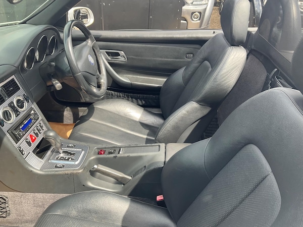 Used Mercedes-Benz SLK 2001 for sale - 74280760: Photo 32
