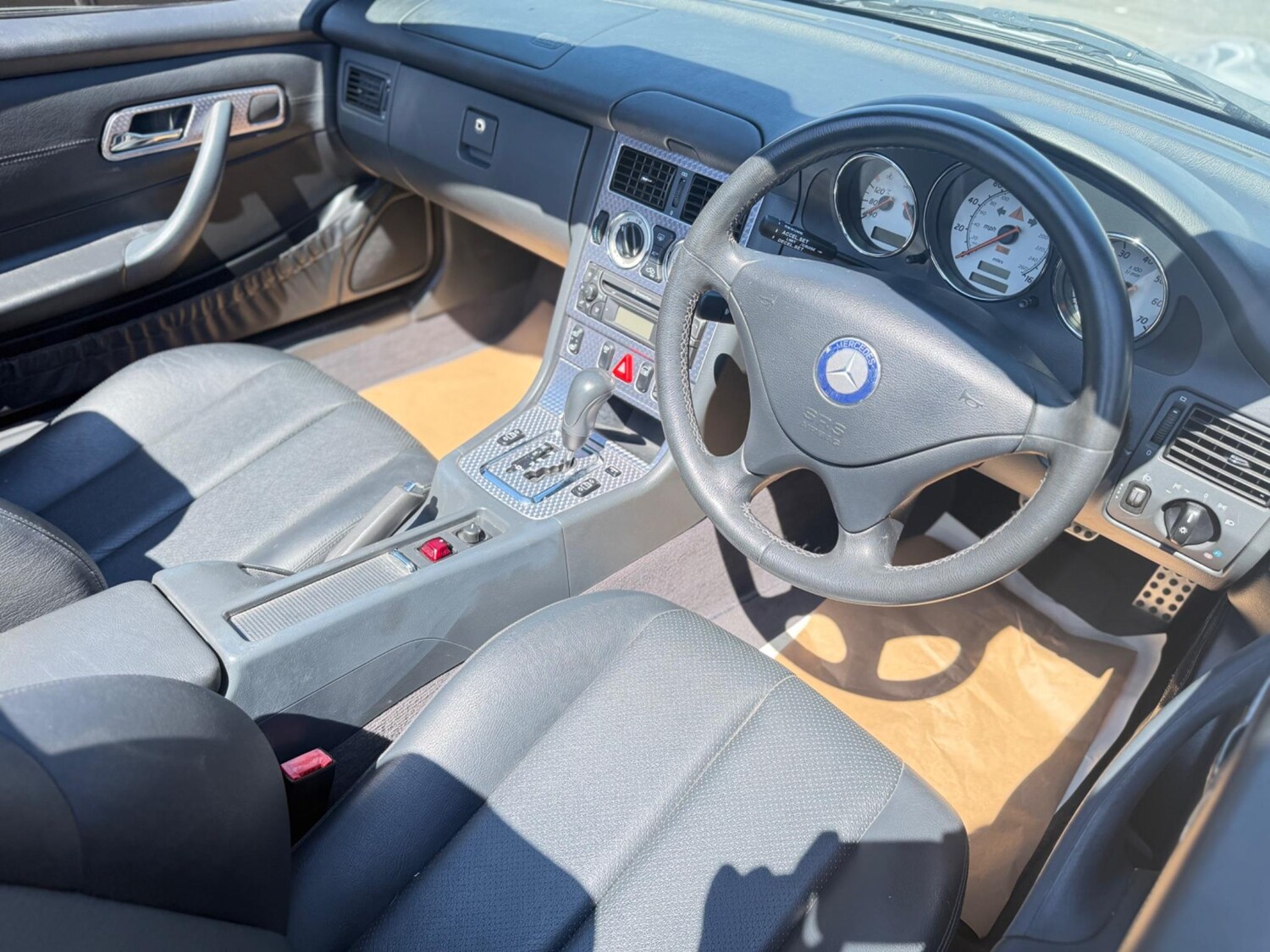 Used Mercedes-Benz SLK 2004 for sale - 77351420: Photo 85