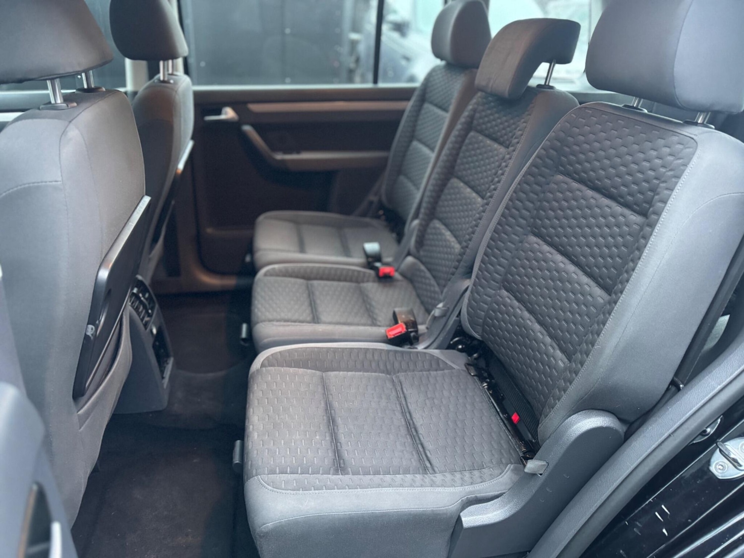 Used Volkswagen Touran 2009 for sale - 76936232: Photo 15