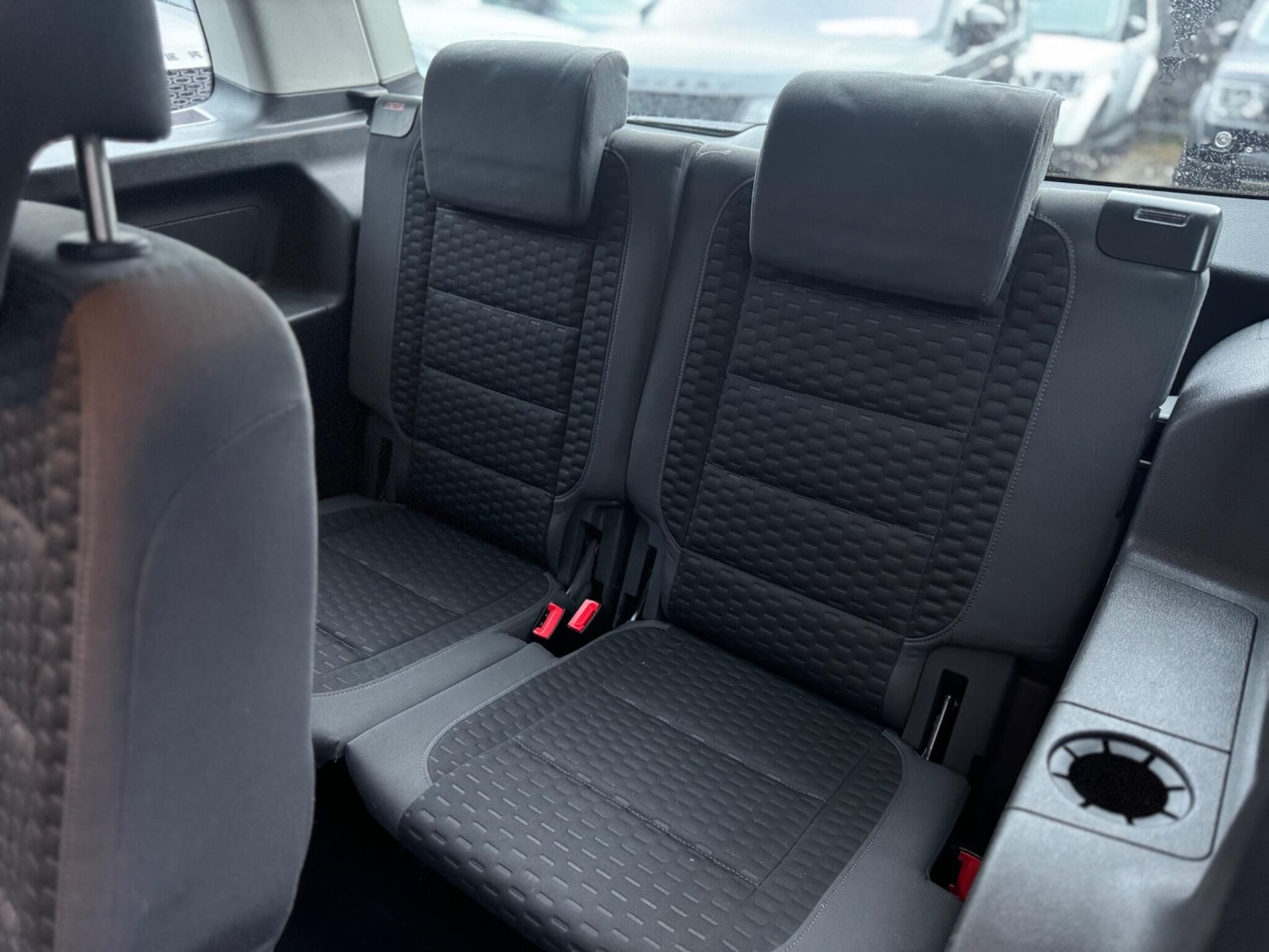 Used Volkswagen Touran 2009 for sale - 76936232: Photo 16