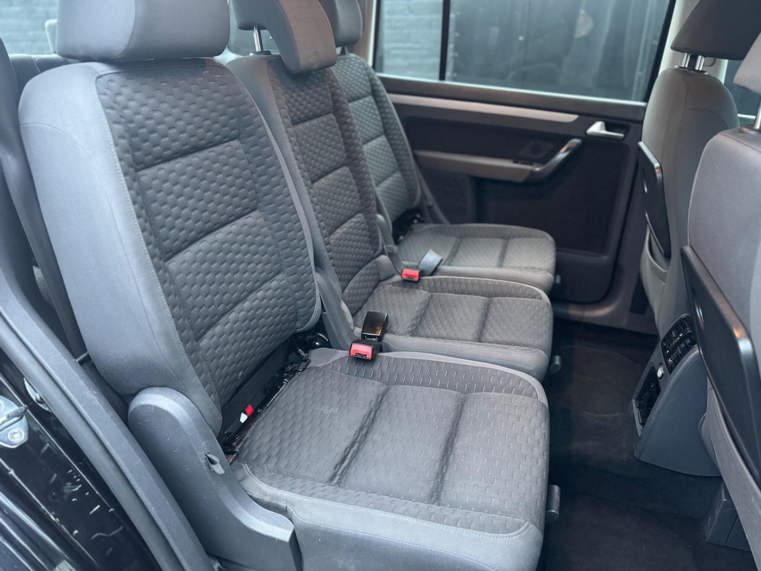 Used Volkswagen Touran 2009 for sale - 76936232: Photo 18