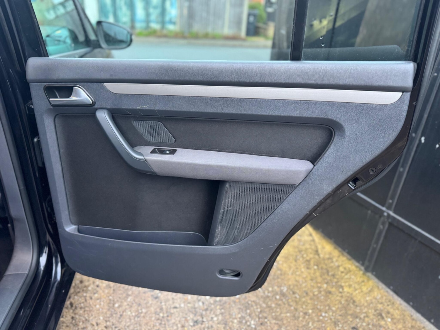 Used Volkswagen Touran 2009 for sale - 76936232: Photo 22