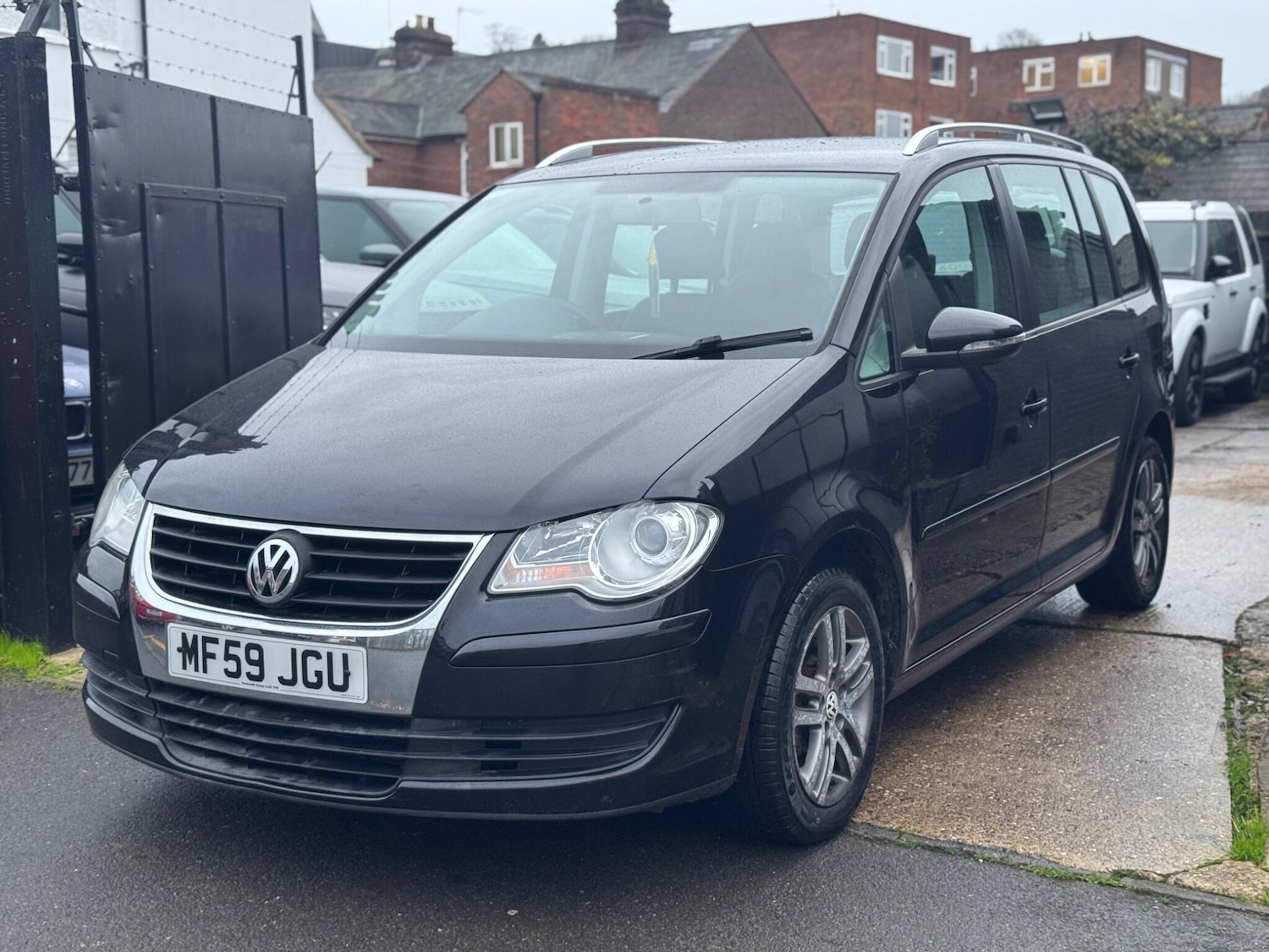 Used Volkswagen Touran 2009 for sale - 76936232: Photo 4