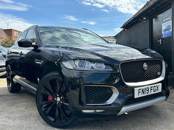Used Jaguar F-Pace 2019 for sale - 78752246: Photo