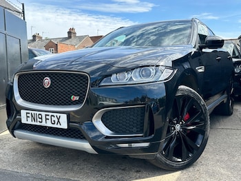 Used Jaguar F-Pace 2019 for sale - 78752246: Photo