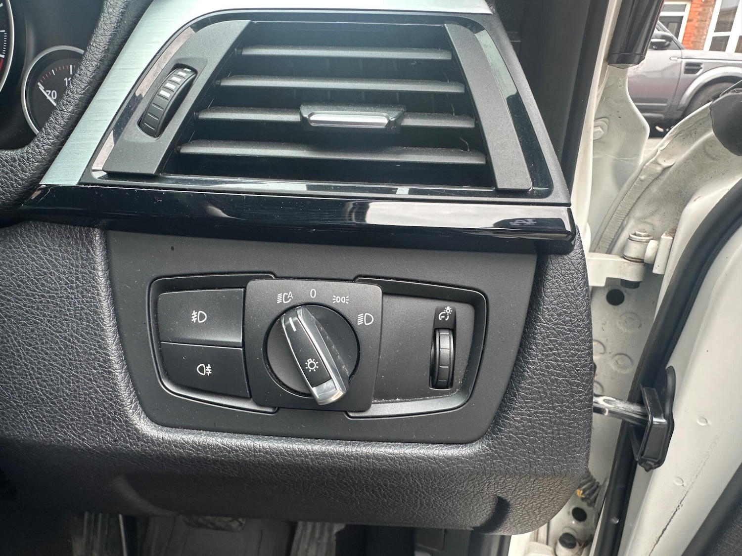 Used BMW 3 Series 2014 for sale - 76012992: Photo 19